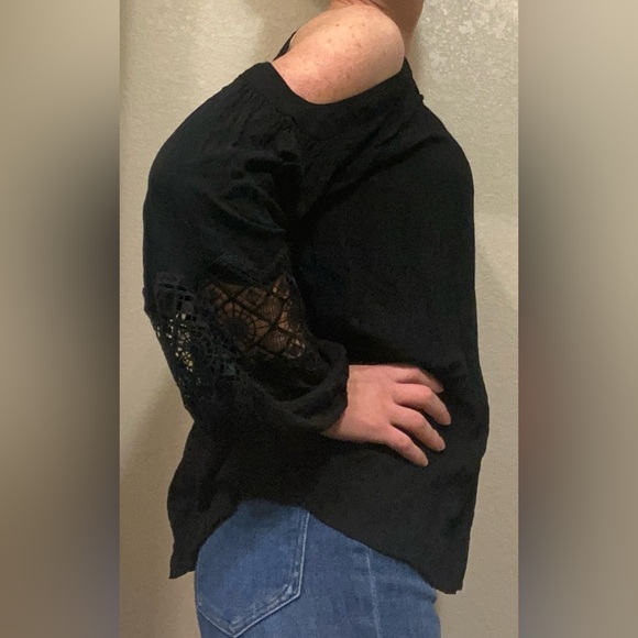 Express Black Embroidered Cold Shoulder Top Women’s Size M - Picture 9 of 9